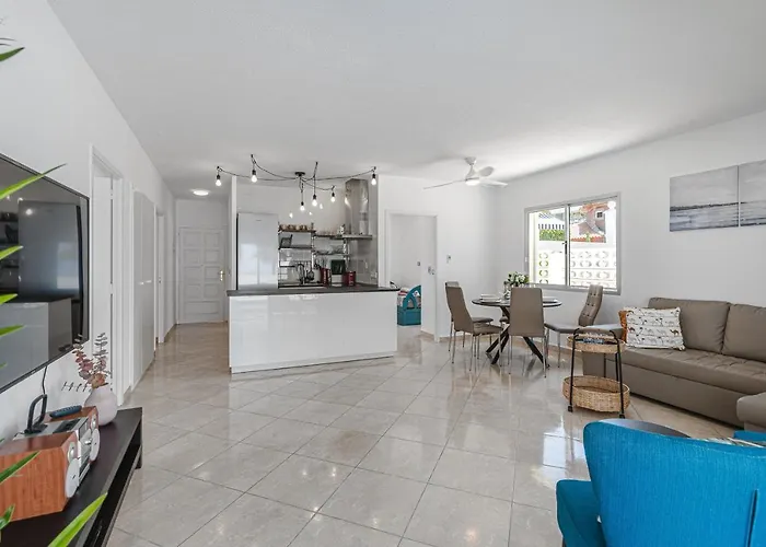 Villa Wonderful In Sueno Azul With Private Pool *